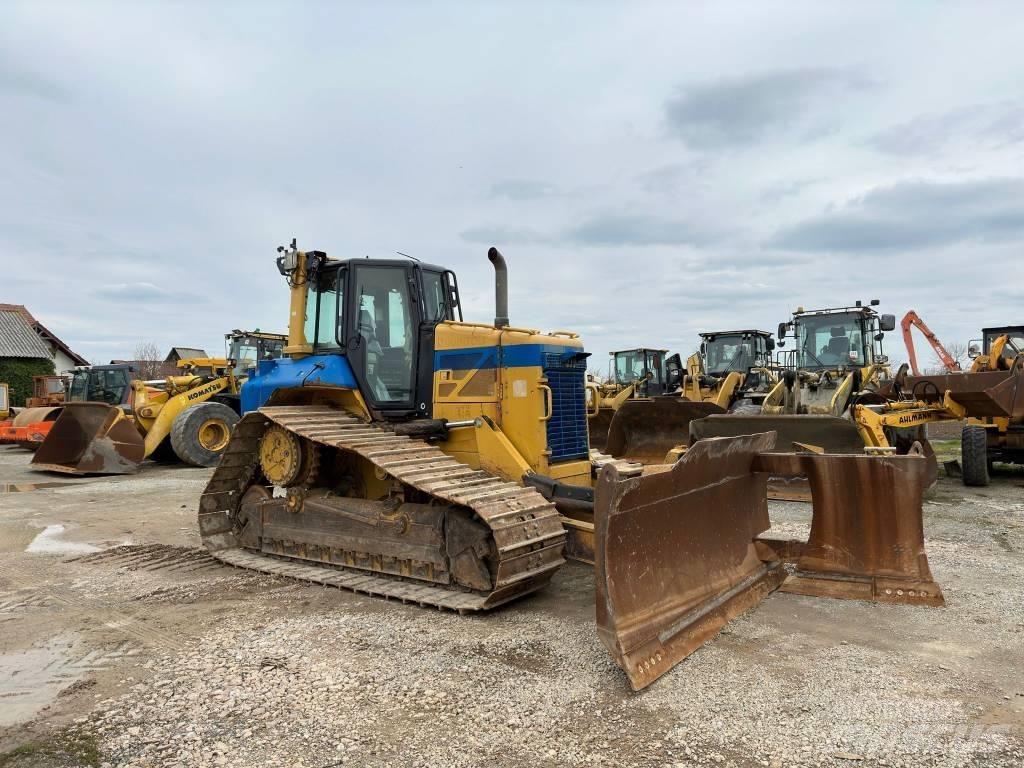 CAT D 6 N LGP Dozers - Tratores rastos