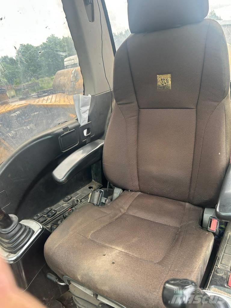 JCB JS 130 LC Escavadeiras de esteiras
