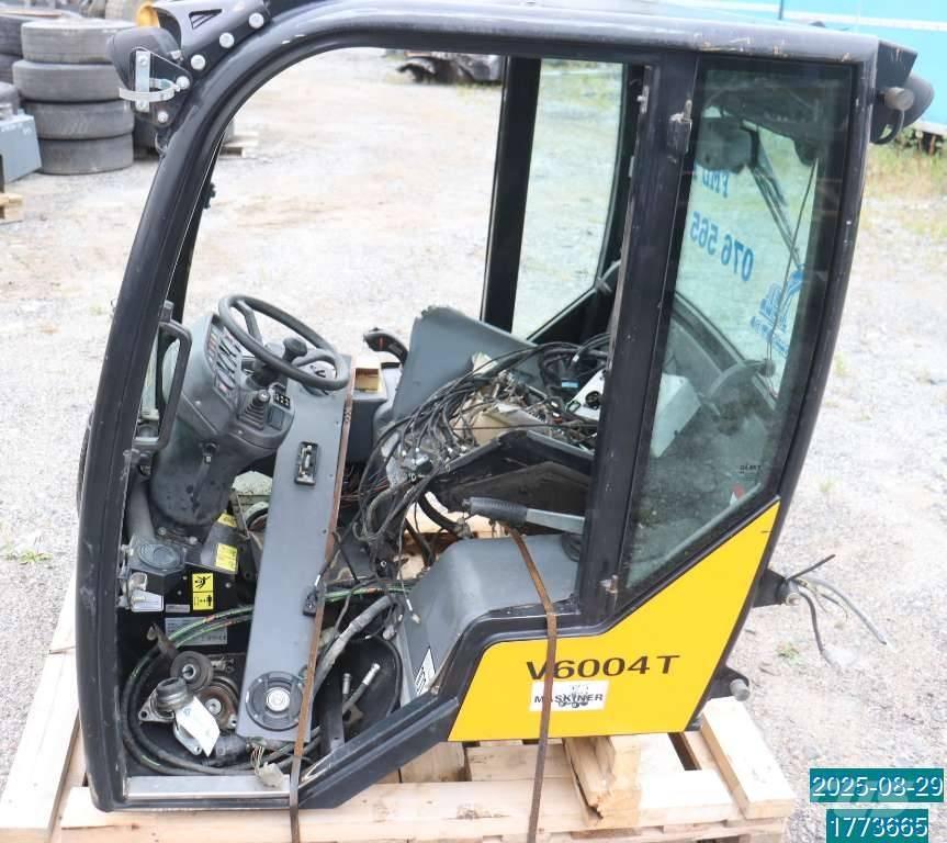 GiANT V 6004 T Mini carregadoras