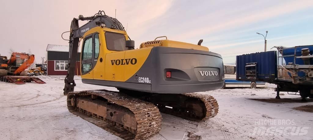 Volvo EC 240 C L Escavadeiras de esteiras