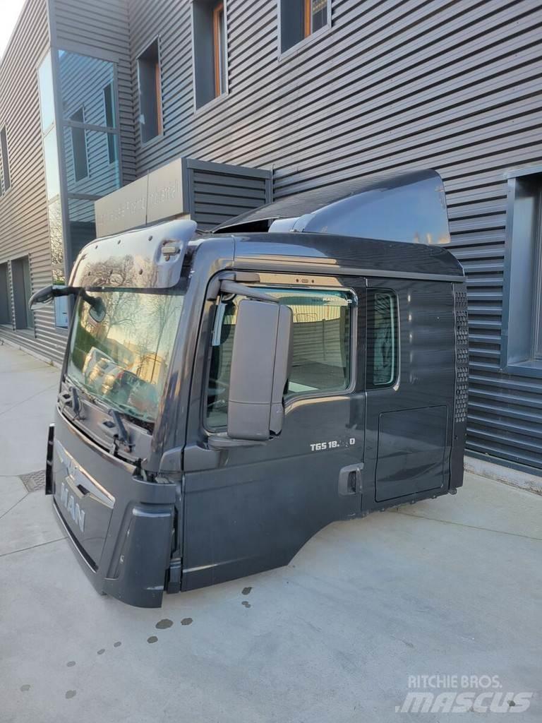 MAN TGS Cabines e interior