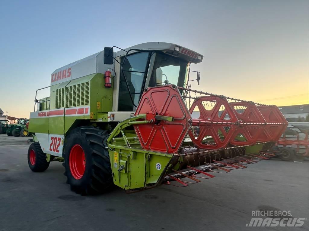CLAAS Mega 202 Ceifeiras debulhadoras