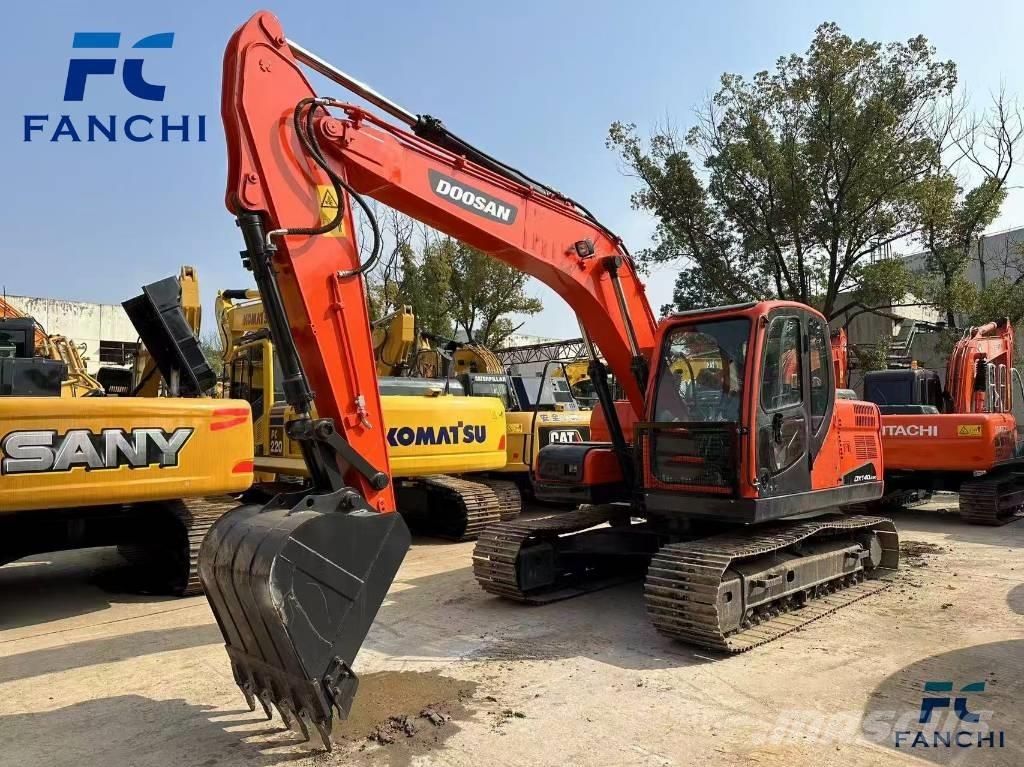 Doosan DX 140 LC Escavadeiras de esteiras