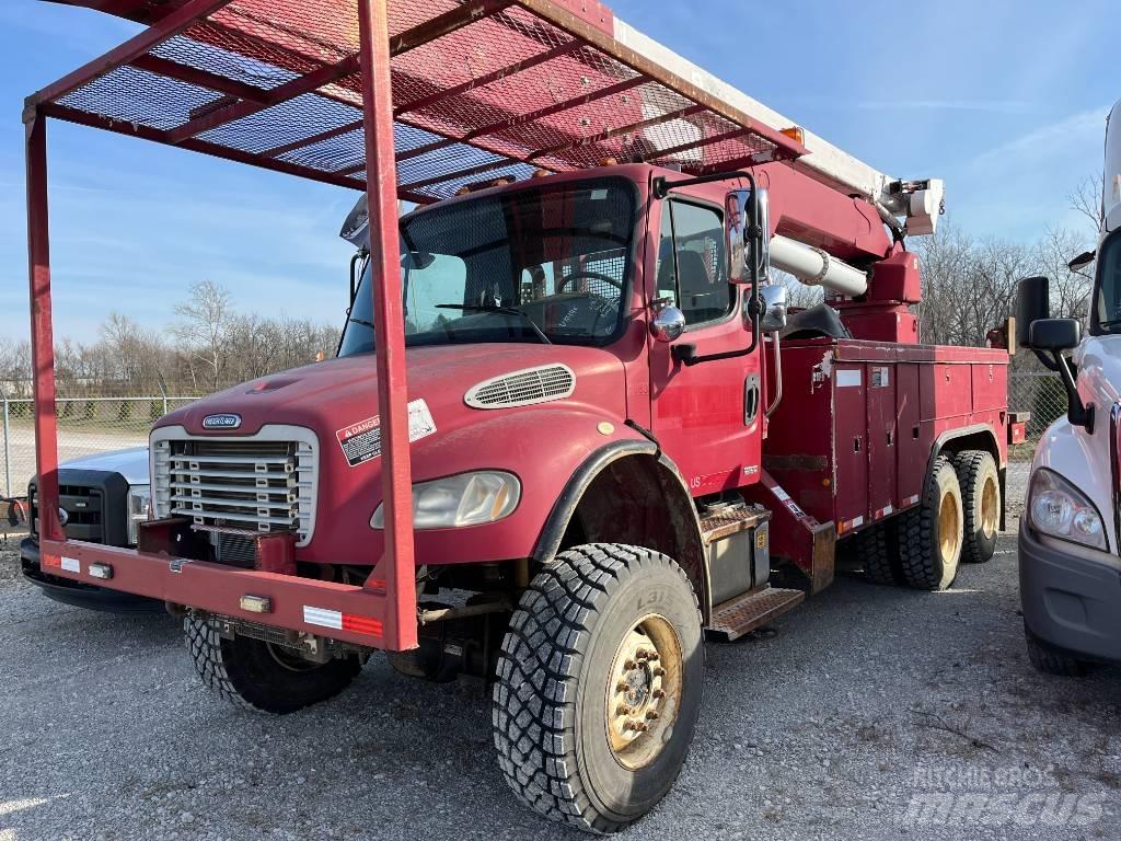 Freightliner M2-106 Plataformas aéreas montadas em camião