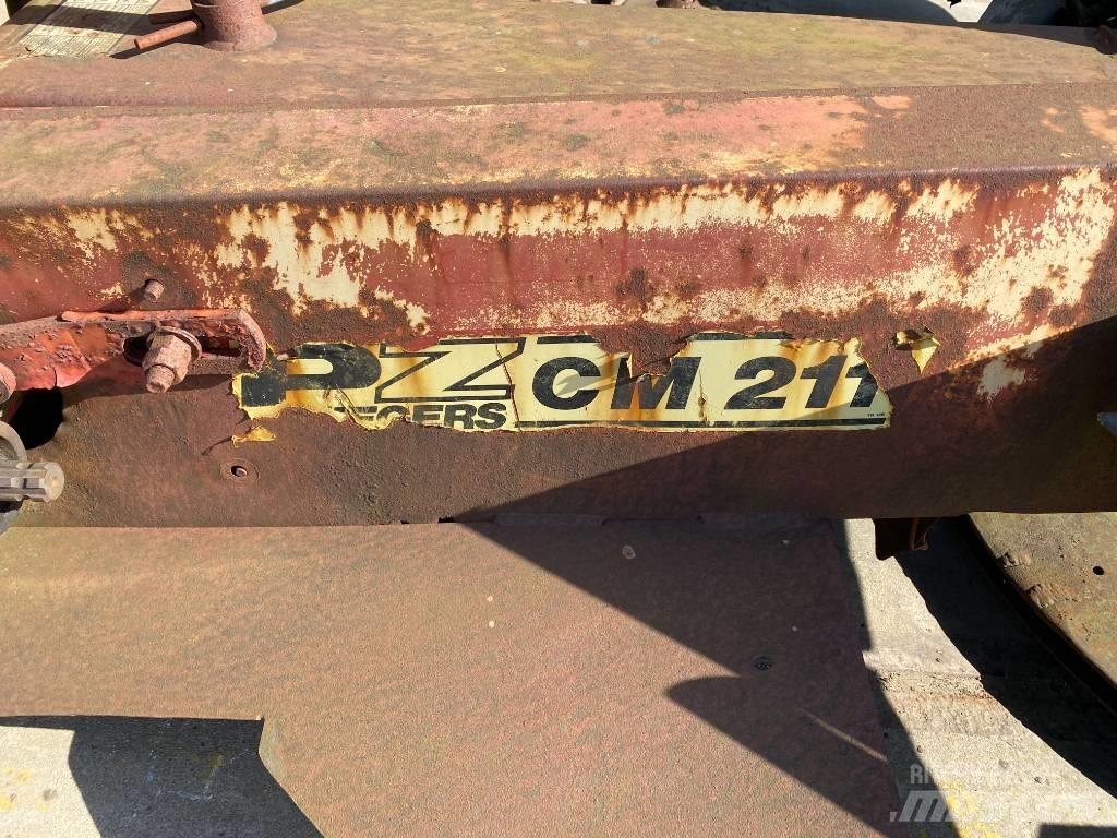 PZ CM 211 Gadanheiras
