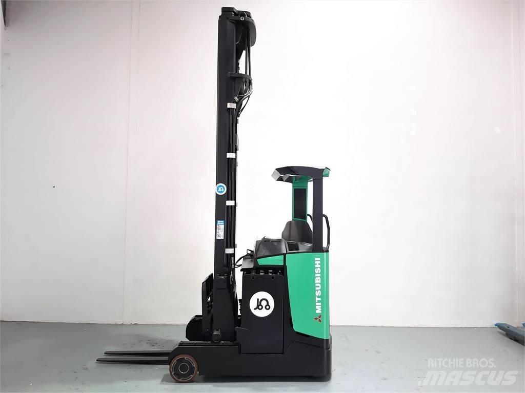 Mitsubishi RB16NH Empilhadores Elevadores