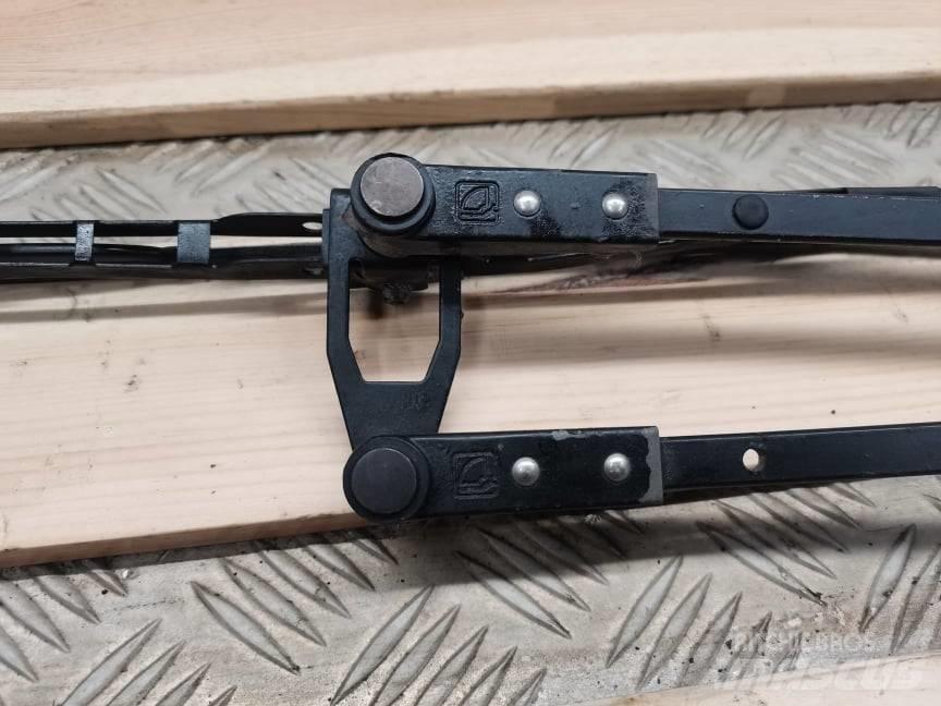 Manitou MLT .... wiper Cabina