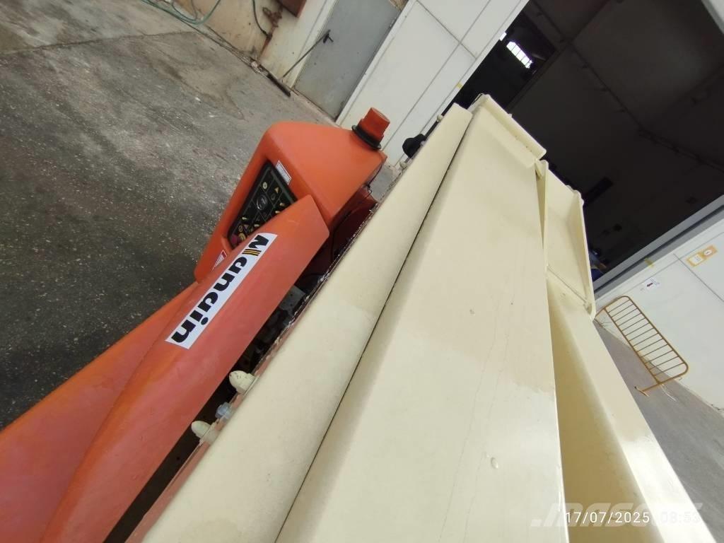 JLG E 400 AJPN Elevadores braços articulados