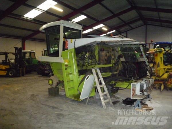 CLAAS 800 series Acessórios máquinas feno e forragem
