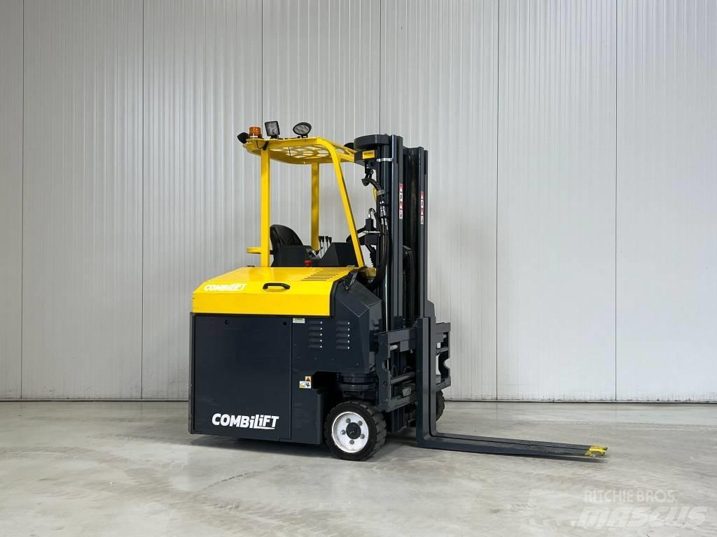 Combilift CBE3000 Empilhadores de 4 vias