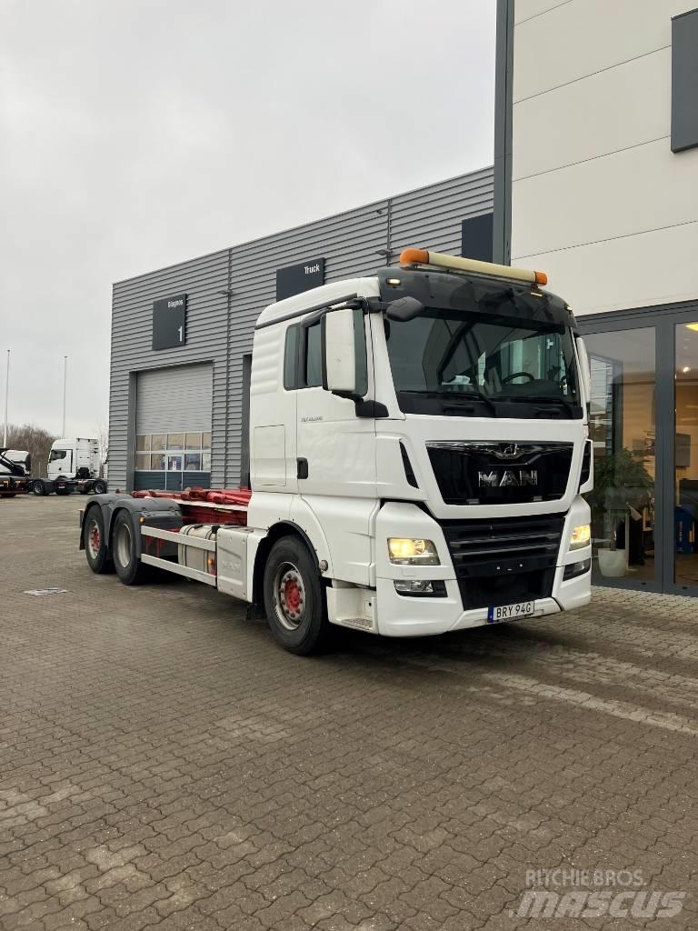 MAN TGX 26.500 6X2 Camiões Ampliroll