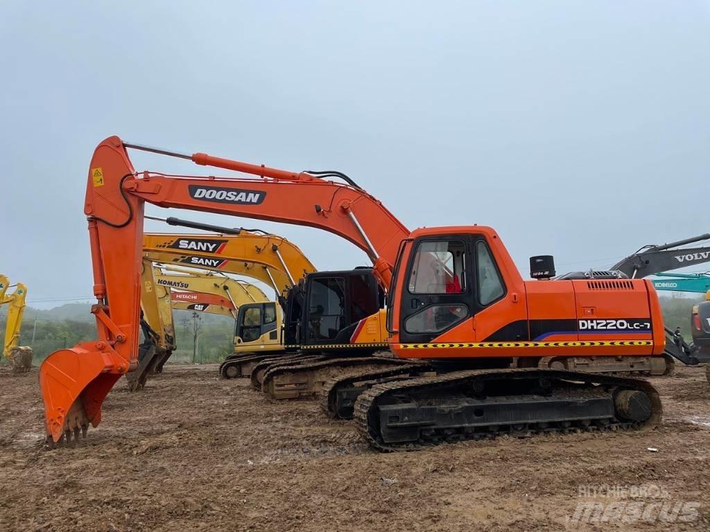 Doosan DH 220 Escavadeiras de esteiras