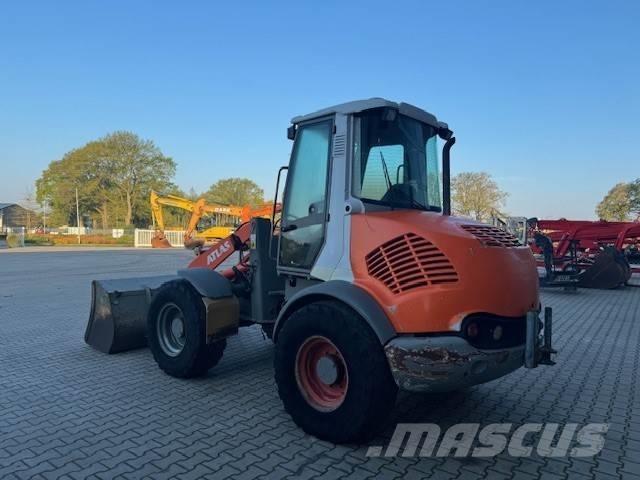 Atlas AR 80 Carregadeiras de rodas