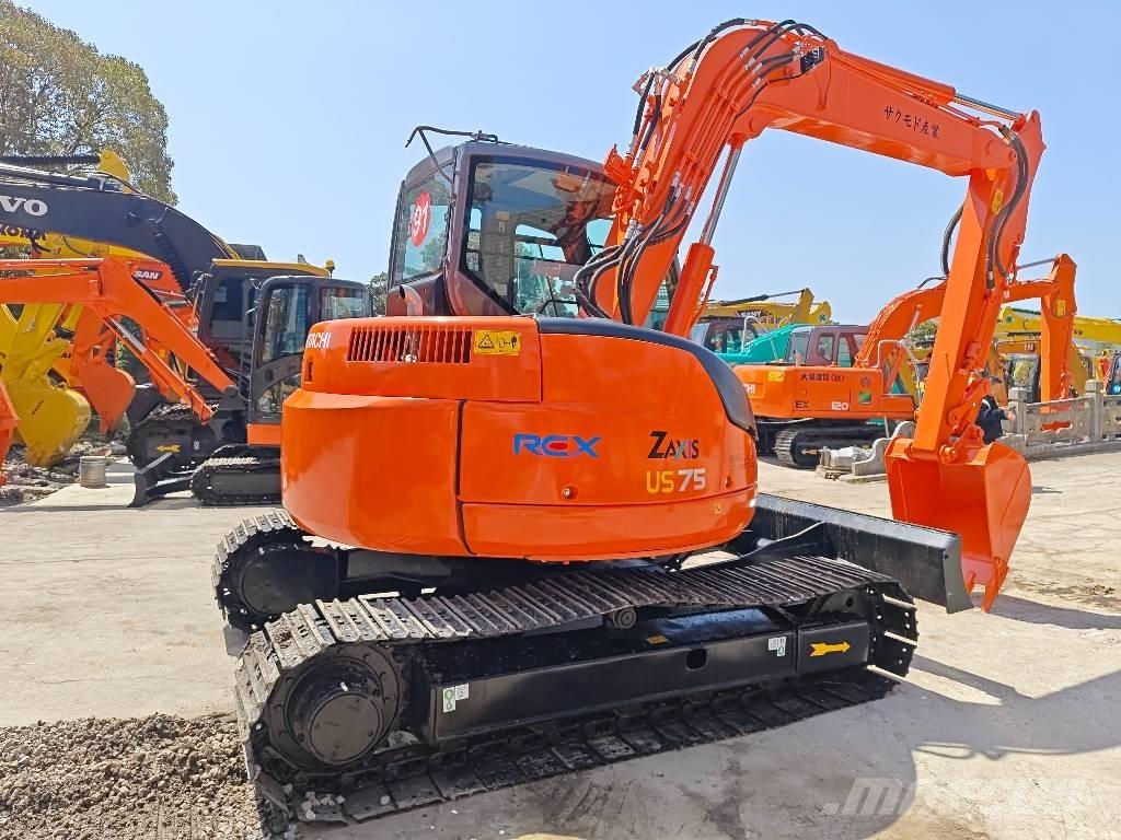 Hitachi ZX 75 US Escavadoras Midi 7t - 12t