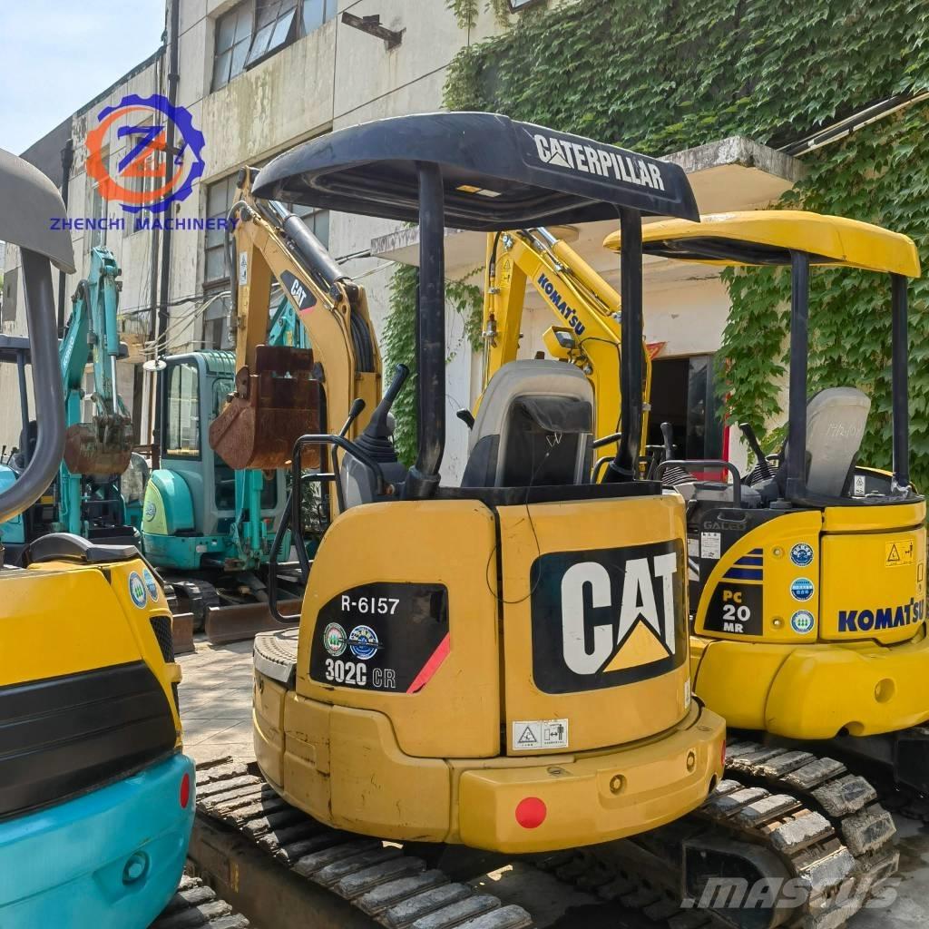 CAT 302 Miniescavadeiras