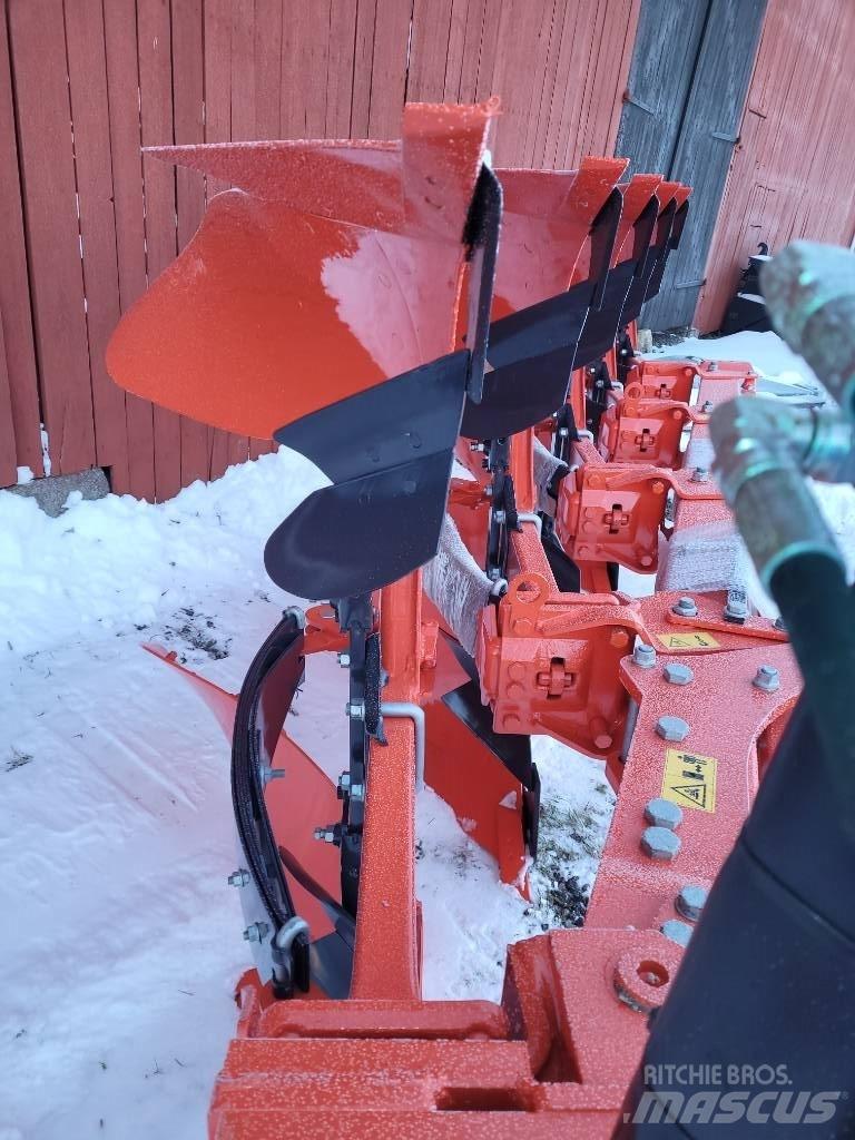 Kubota RM 3005V Charruas reversíveis