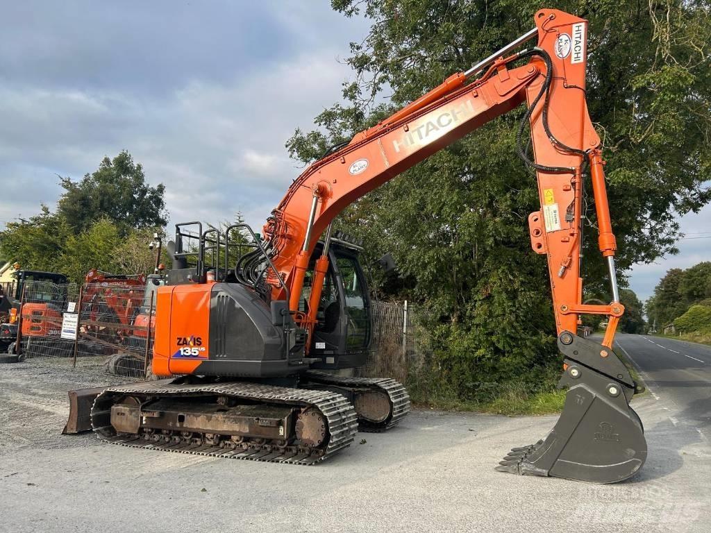 Hitachi ZX 135 US-6 Escavadeiras de esteiras