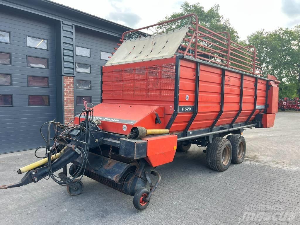 Deutz-Fahr F 570 Atrelados auto-carregadores