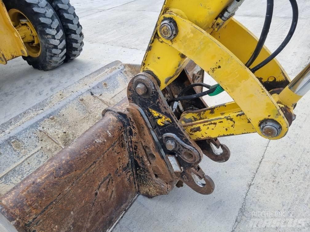 Komatsu PW 118 MR-8 Escavadoras de rodas