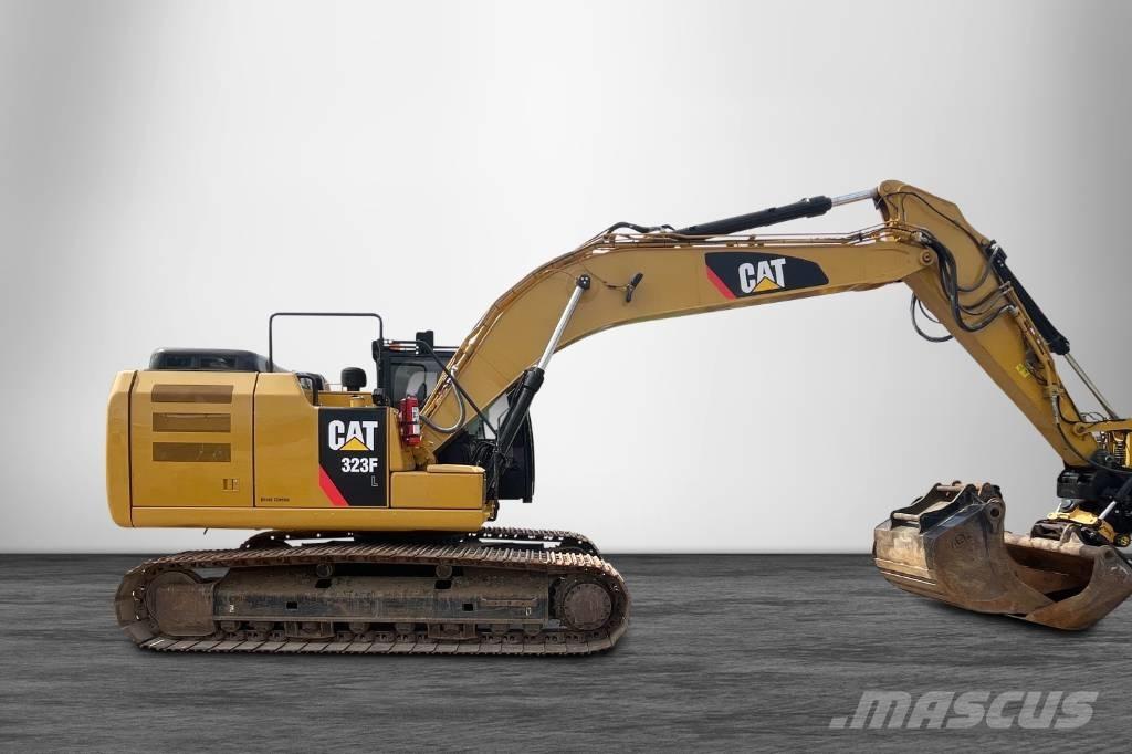 CAT 323 F Escavadeiras de esteiras