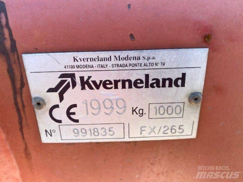 Kverneland FX 265 Corta-Relvas montadas e arrastadas