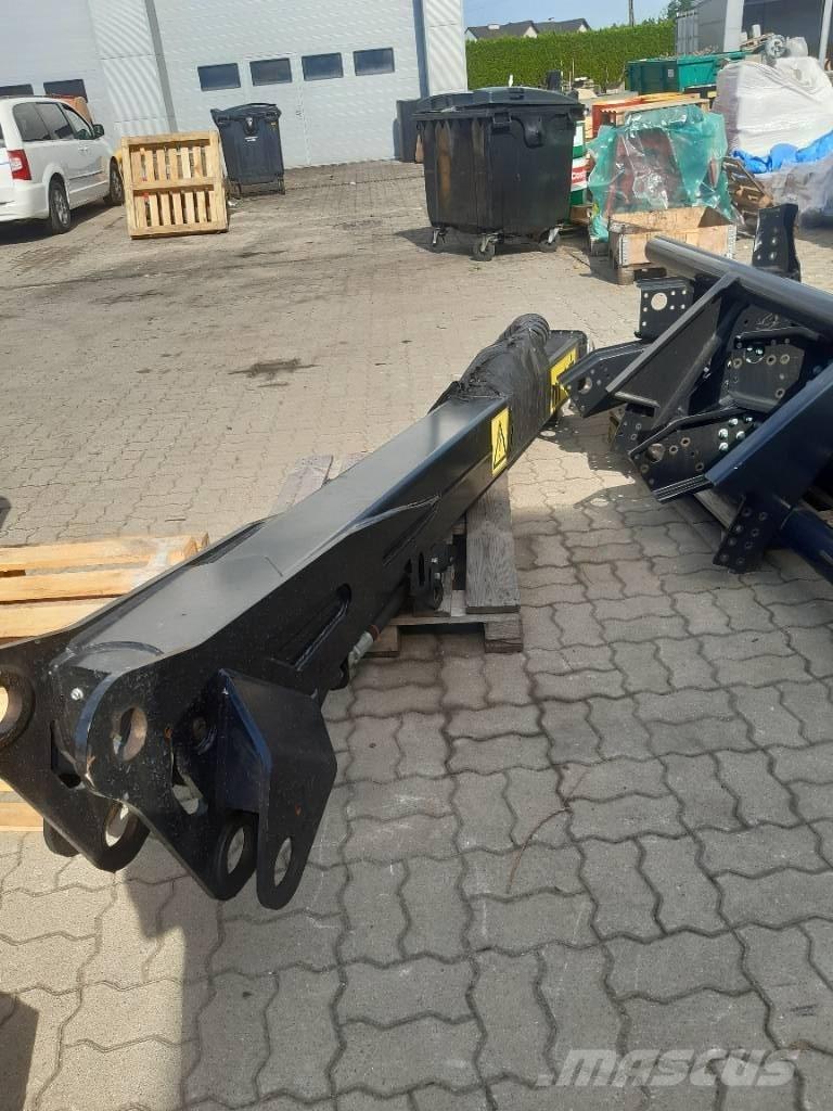 Komatsu 901.6 Gruas de ceifeiras