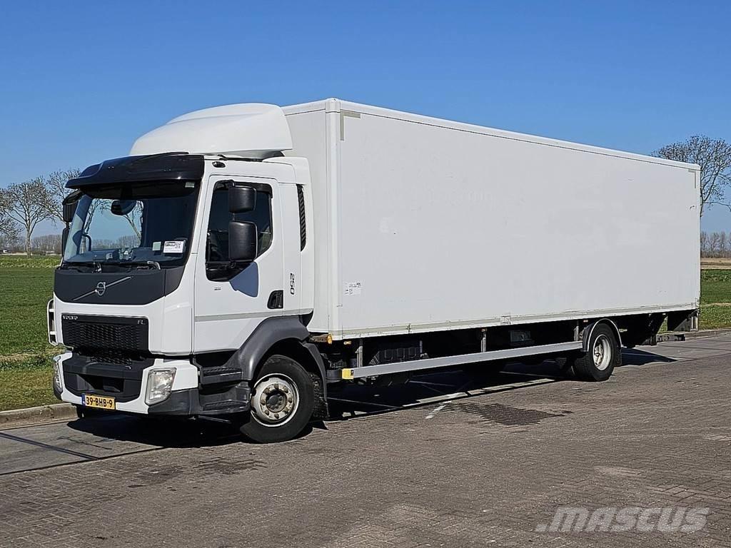Volvo FL 250.12 Caminhões de caixa fechada