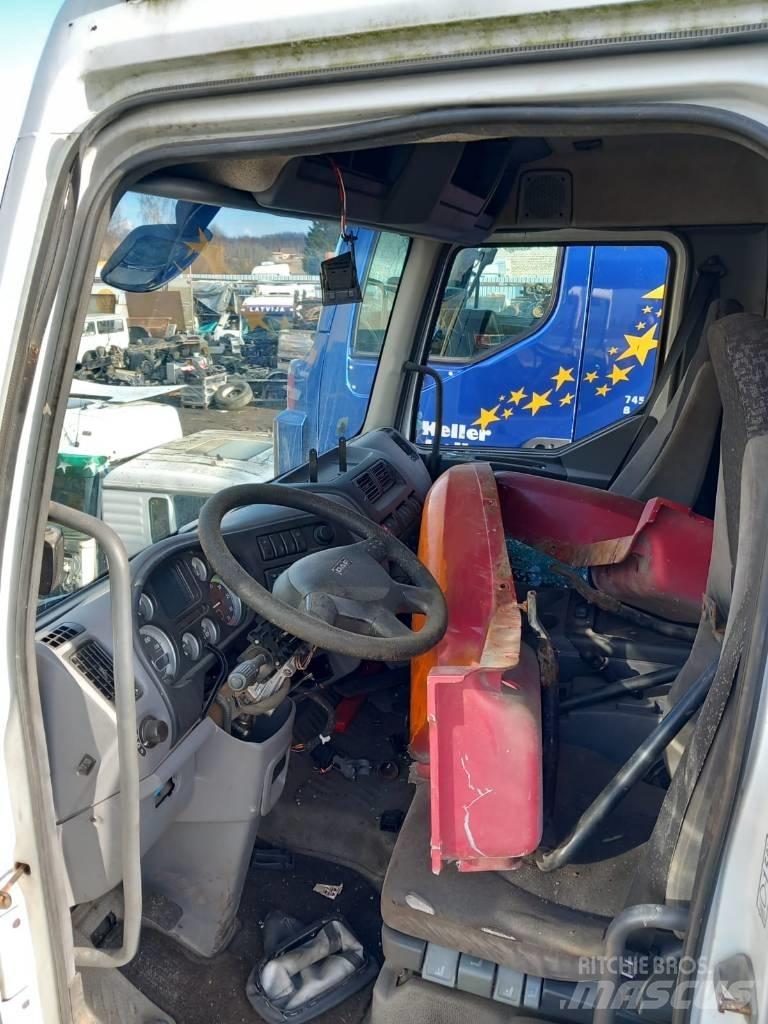 DAF LF45.160 Cabines e interior