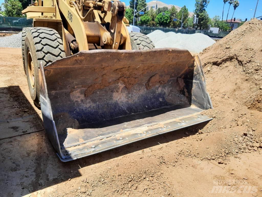 CAT 936 Carregadeiras de rodas