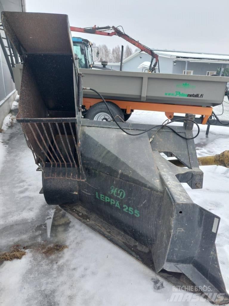 Leppä HD 255 Lançadores de neve