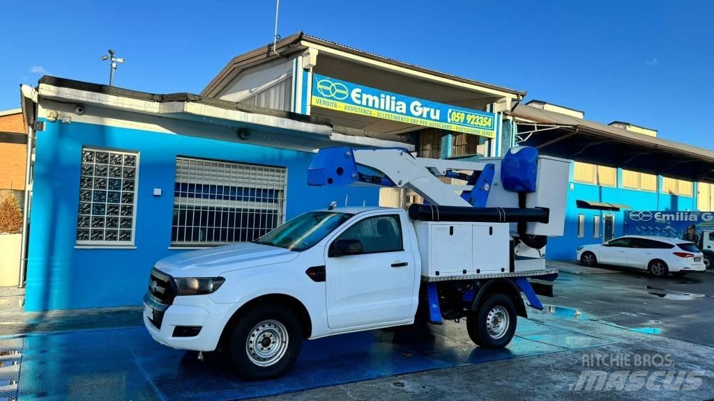 Socage 14A Plataformas aéreas montadas em camião