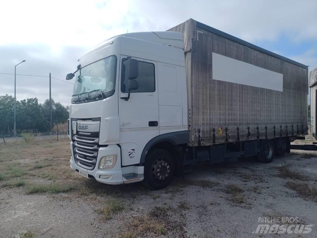 DAF XF 440 Camiões caixa cortinas laterais