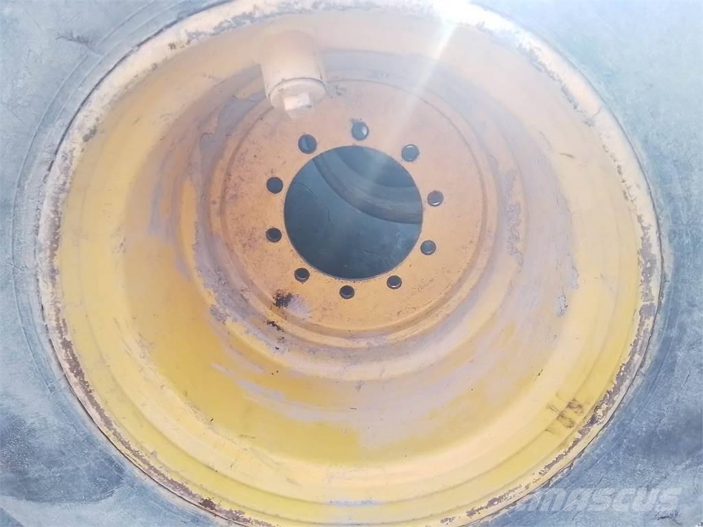 Ösa 250 24x26,5 Pneus