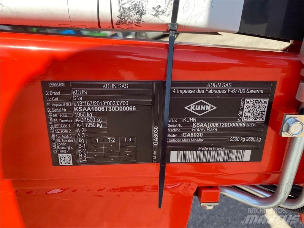 Kuhn GA8030 Encordoadores de Feno