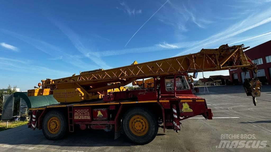 Liebherr LTM 1025 Gruas Todo terreno