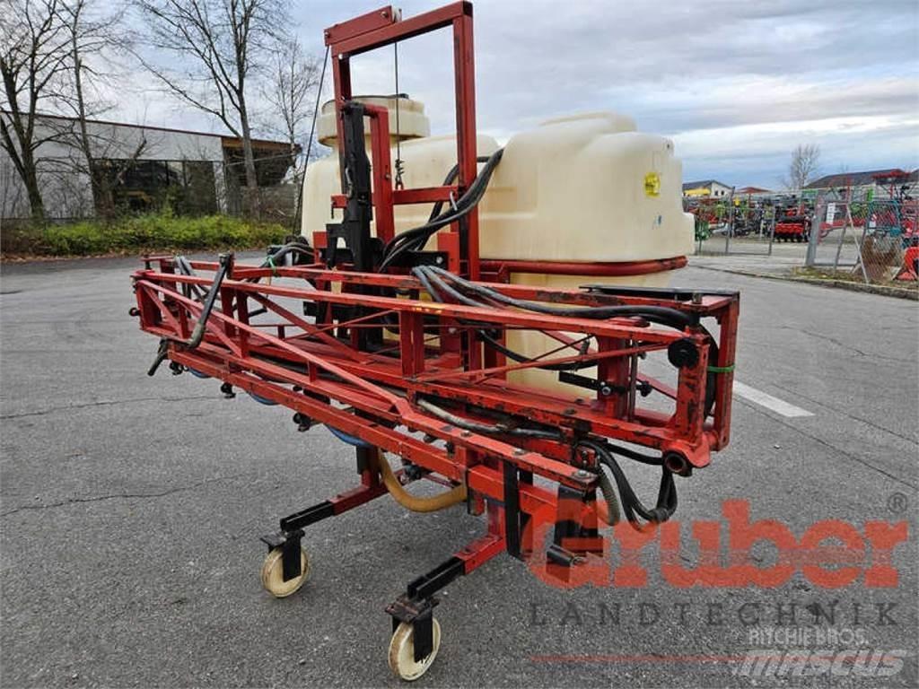 Schmotzer 800 l Pulverizadores rebocados