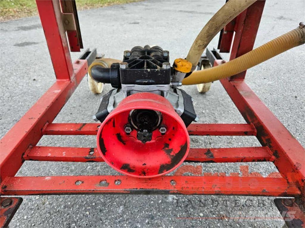 Schmotzer 800 l Pulverizadores rebocados