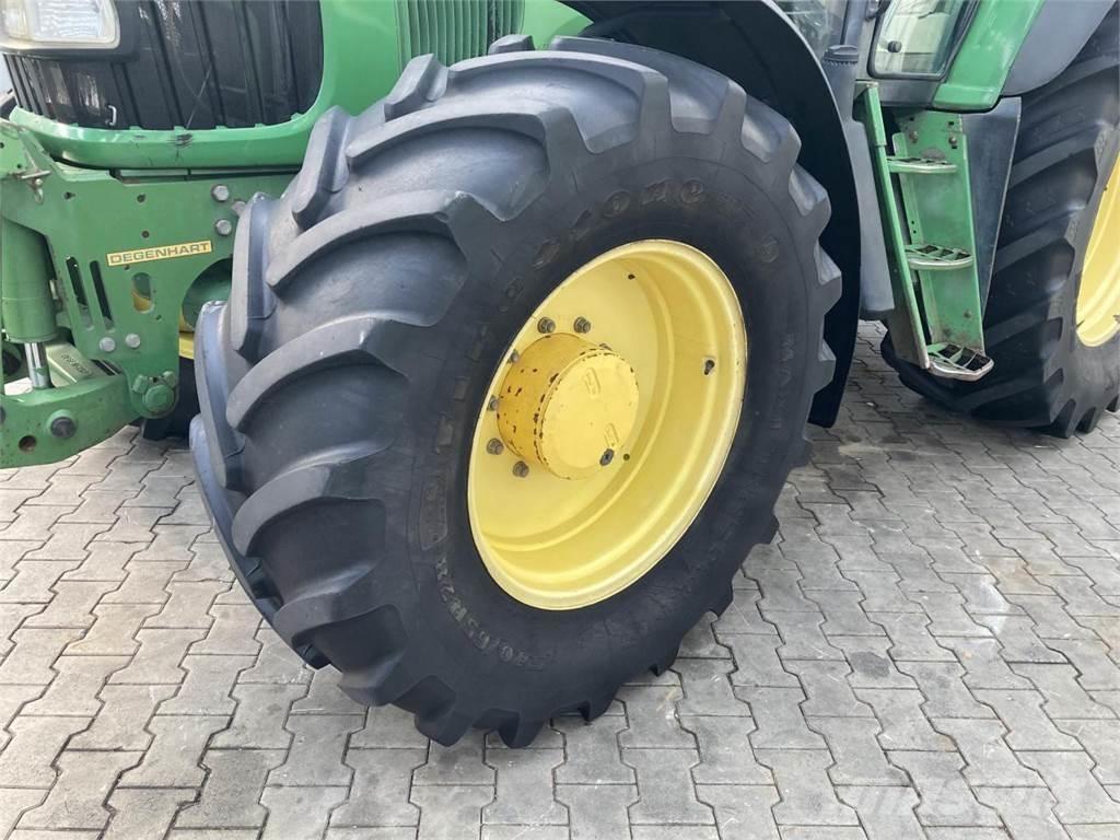 John Deere 6820 Tratores Agrícolas usados