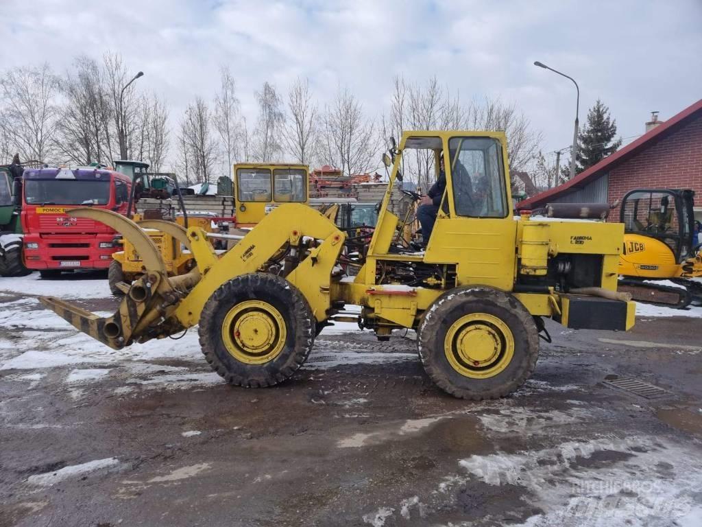  Ł 200 Ładowarka Carregadeiras de rodas