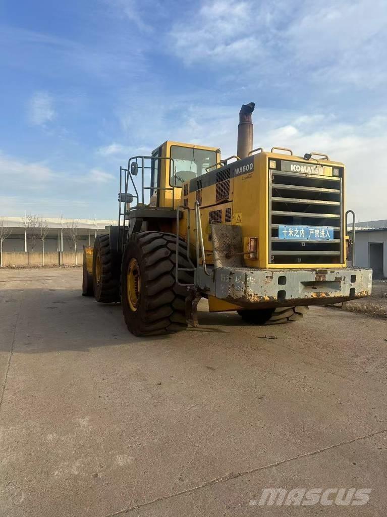 Komatsu WA 600-6 Carregadeiras de rodas