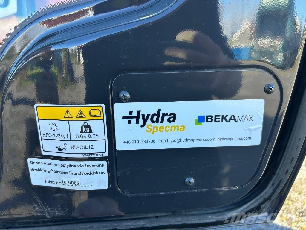 Hitachi ZX 135 US-7 Escavadeiras de esteiras