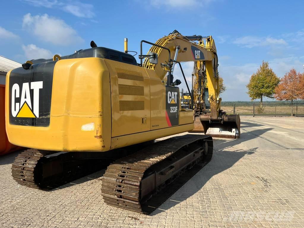 CAT 323 F L Escavadeiras de esteiras