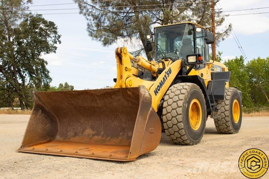Komatsu WA 320-7 Carregadeiras de rodas