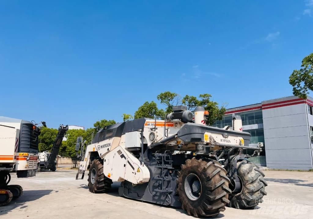 Wirtgen WR 240 Recicladores de asfalto