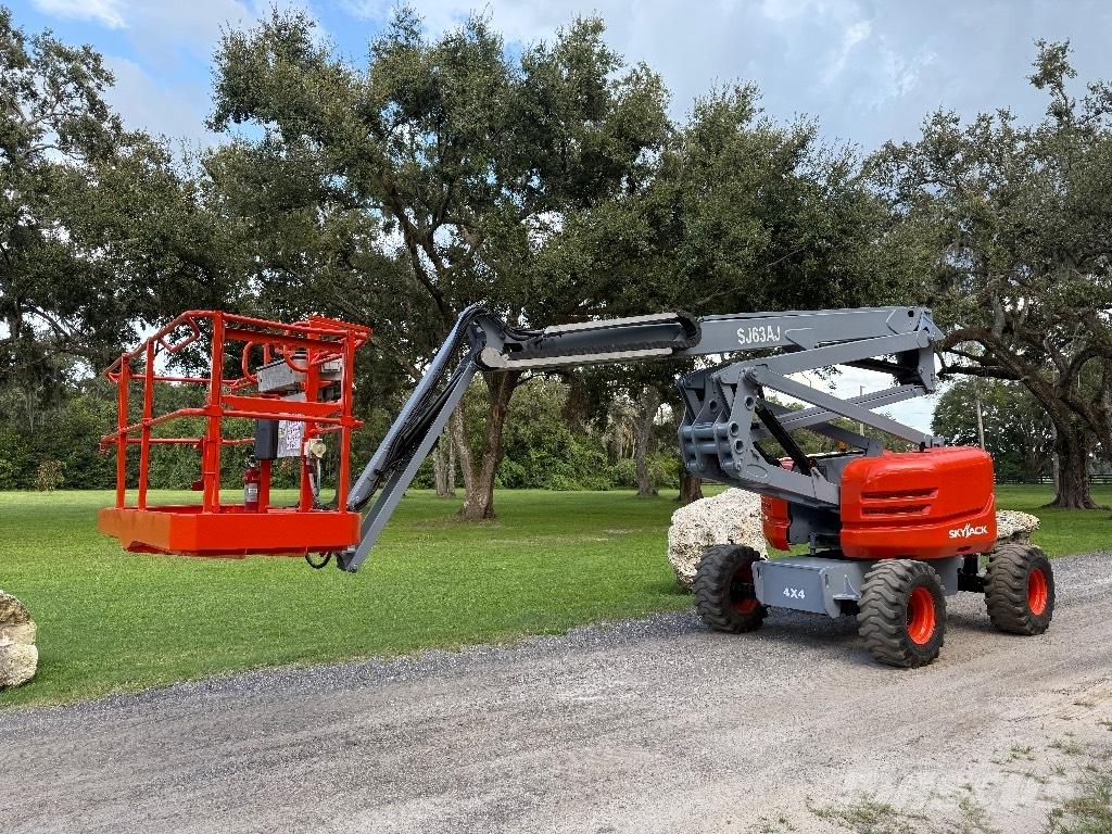 SkyJack SJ 63 AJ Elevadores braços articulados