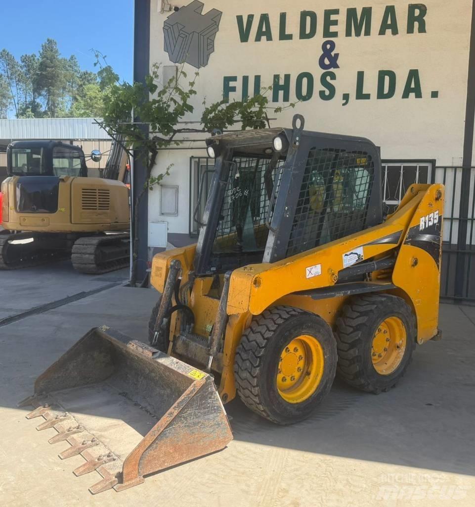 Gehl R 135 Minicarregadeiras