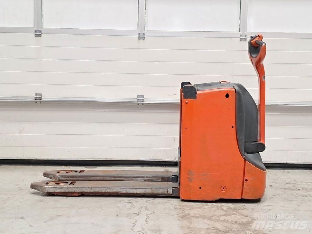 Linde T16L Porta palettes