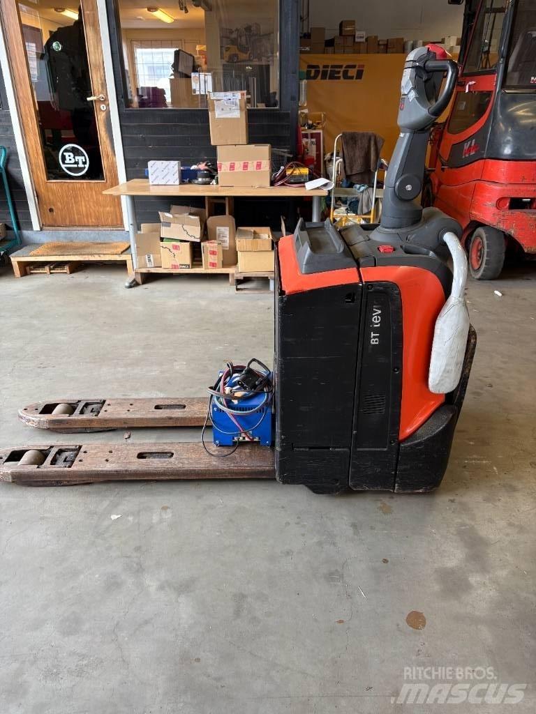 BT LPE 200 Porta-paletes com plataforma