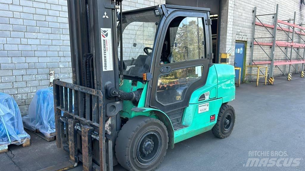 Mitsubishi FD 50 Empilhadores Diesel