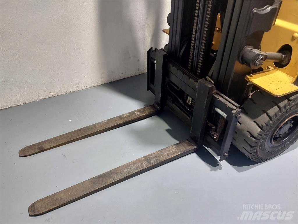 CAT EP25K PAC Empilhadores eléctricos